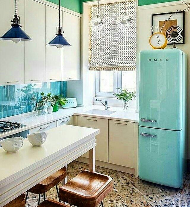 Inspirasi dapur minimalis dengan aksen baby blue