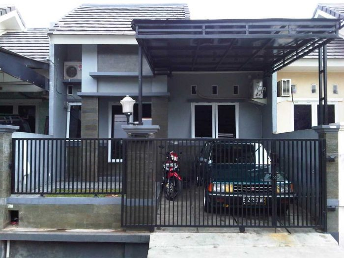 Garasi Tanpa dinding, hanya perlu tambahan atap saja.jpg