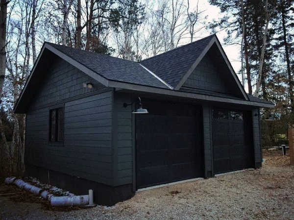 Desain Garasi Black House Double Gate