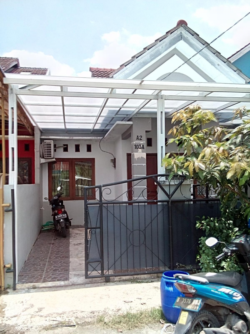 desain rumah minimalis atap baja ringan transparan