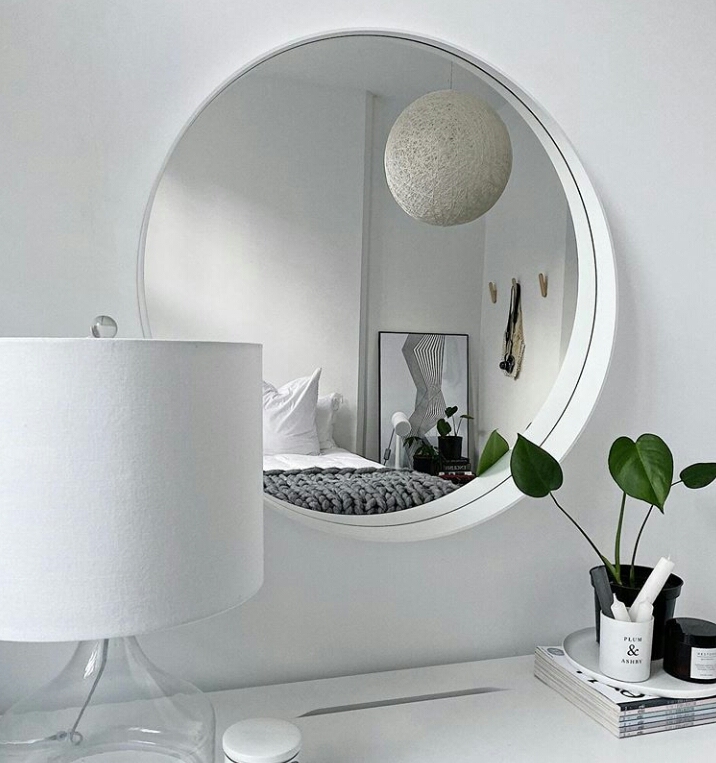 Desain Interior Perluasan ruangan dengan efek cermin