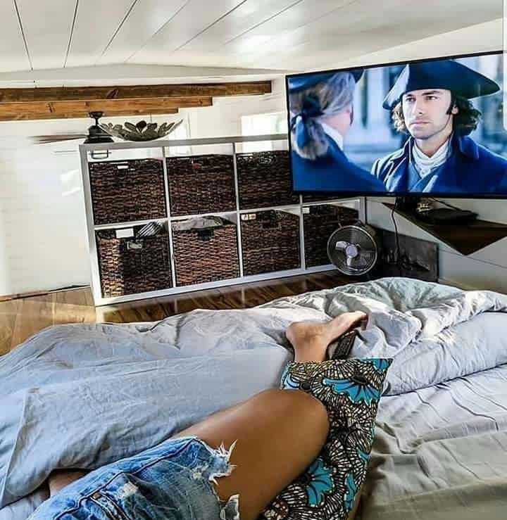 Menggantungkan Benda Jadi Solusi di Rumah Minimalis Type 36