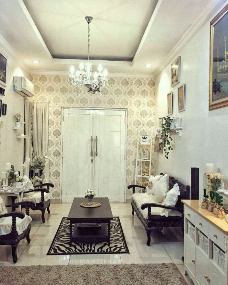 Desain Ruang Tamu Bersebrangan