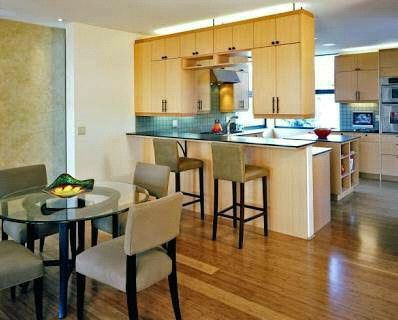 Konsep Lemari Gantung pada Bar