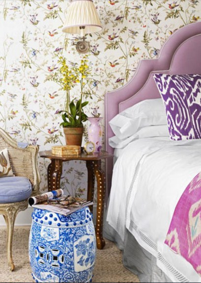 Desain interior kamar tidur penuh warna