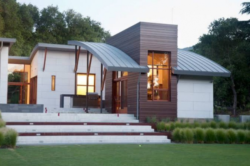Desain atap rumah mewah 1 lantai