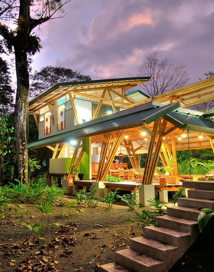 Desain Rumah bambu mempunyai suasana yang hangat