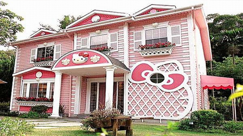 CONTOH DESAIN RUMAH HELLO KITTY