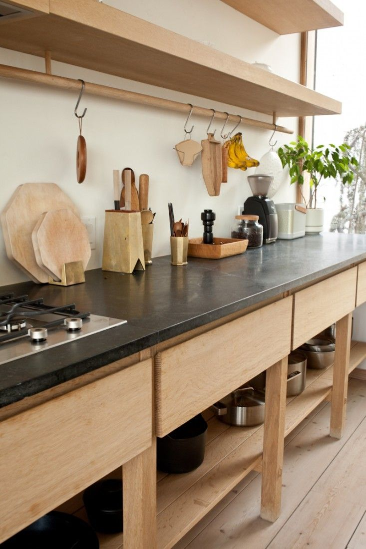 Material kayu untuk kitchen set minimalis anda di rumah