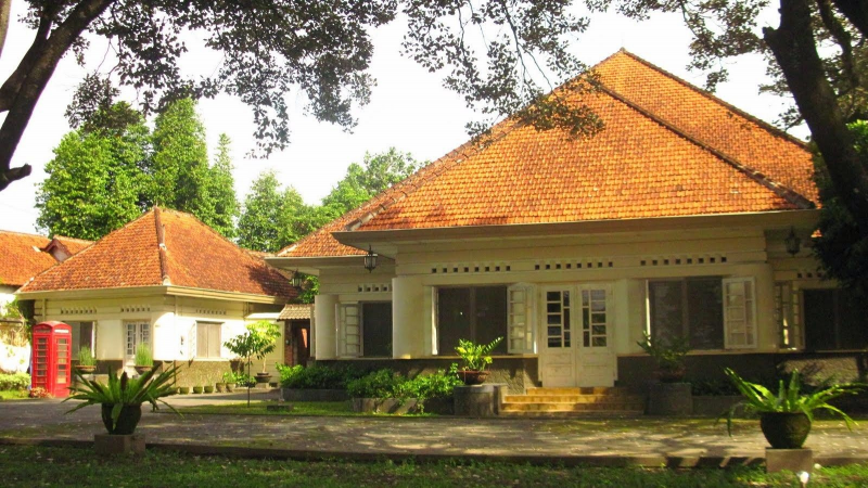 Foto Desain Rumah Belanda