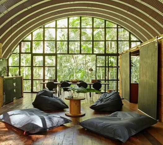Rumah Mungil Tengah Hutan di Brazil