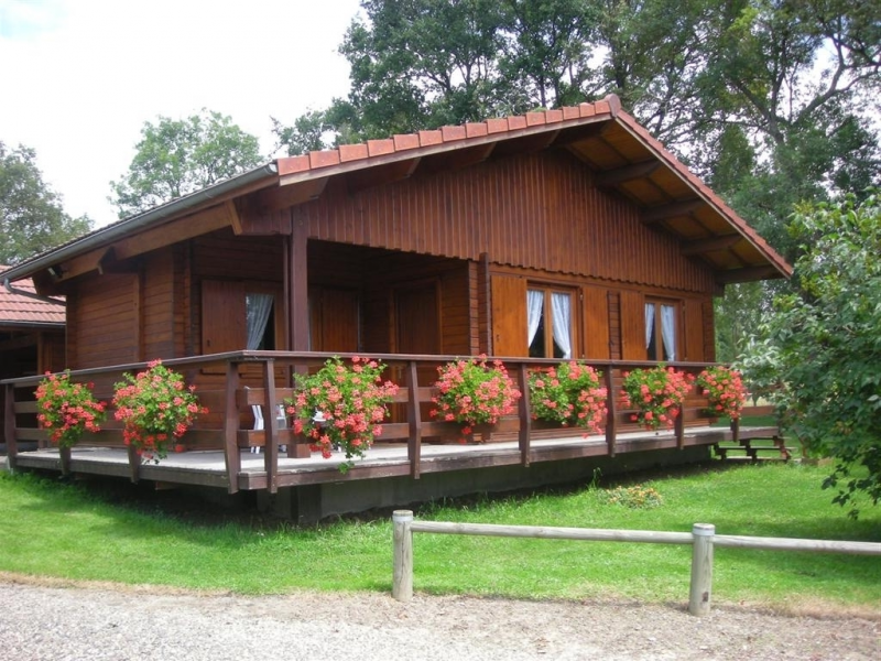 Desain Rumah Kayu Mungil Gambar