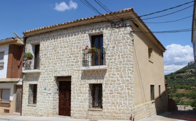 Desain Rumah Lantai 2 Minimalis Keren