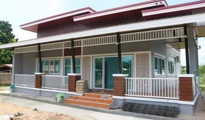 Desain Rumah Pedesaan Dengan Warna Kombinasi Yang Cantik