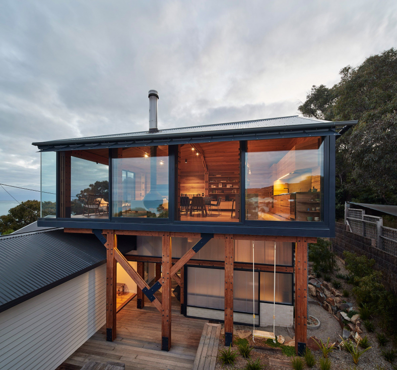 Desain Rumah Panggung Kayu Modern