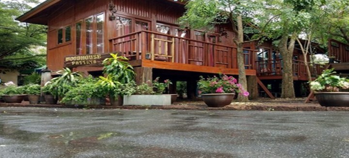 Desain Rumah Panggung Seribu Pintu