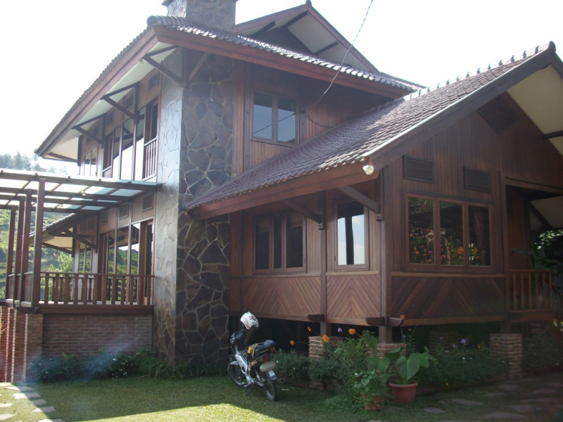 Contoh Gambar Desain Rumah Panggung Kayu Modern