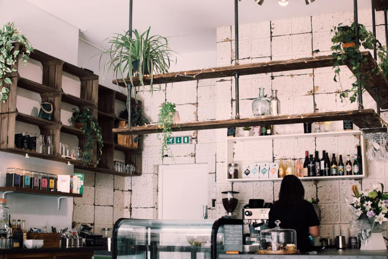 Dekorasi Bar Cafe
