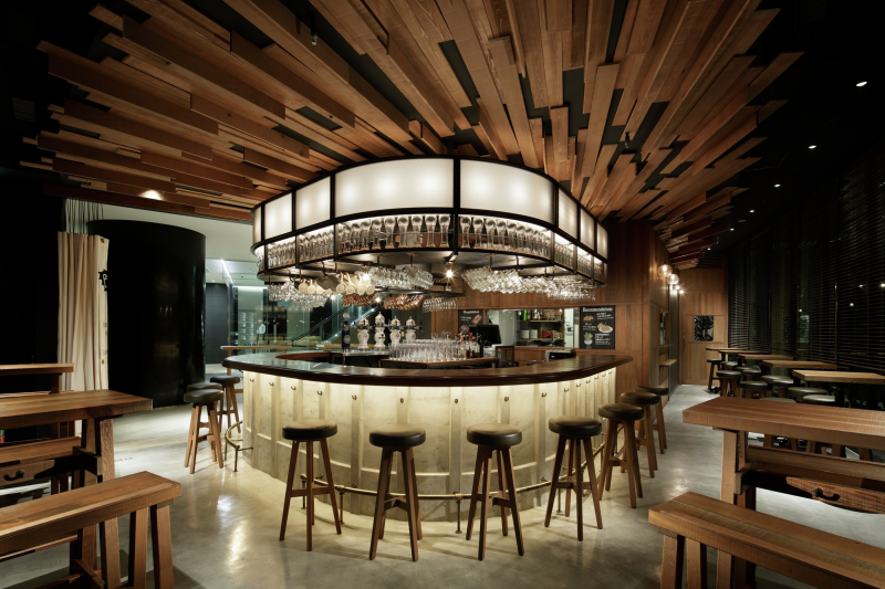 Bar Cafe Desain Melingkar