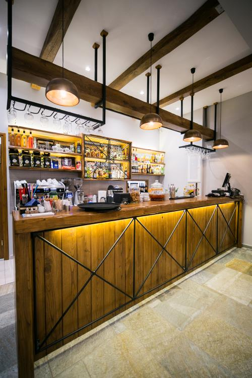 Desain Bar Cafe Minimalis