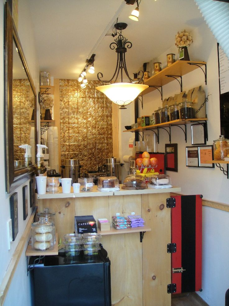 Interior cafe mini klasik