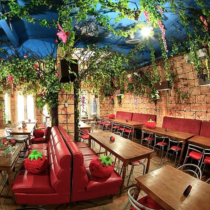 Desain interior cafe unik asri