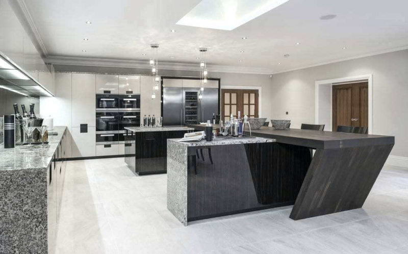 Finishing glossy pada perabotan dapur yang menarik