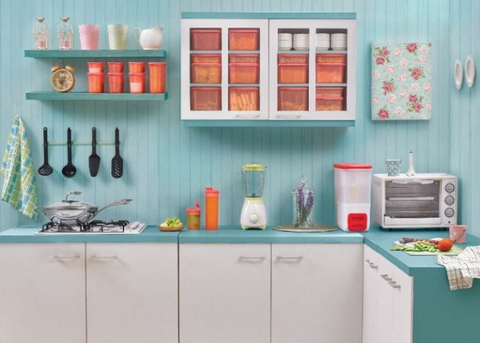 Pemilihan warna yang tepat untuk dapur anda bisa sangat mempengaruhi suasana dapur karena dengan kombinasi yang tepat, anda bisa mendapatkan dapur minimalis yang cantik seperti di bawah ini