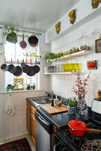 Manfaatkan ruangan dapur anda dengan maksimal