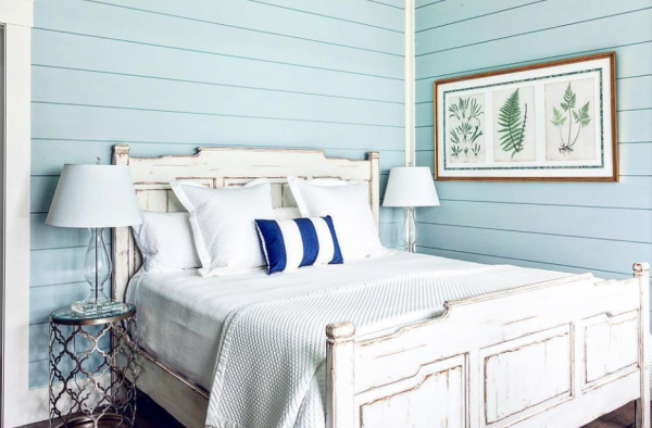 Warna biru muda dan netral