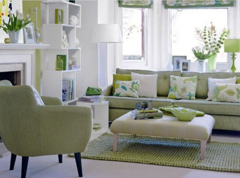 Warna cat ruang tamu putih hijau yang sejuk