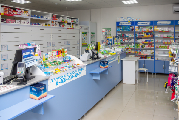 Toko Sembako Modern dengan Meja Kasir Panjang