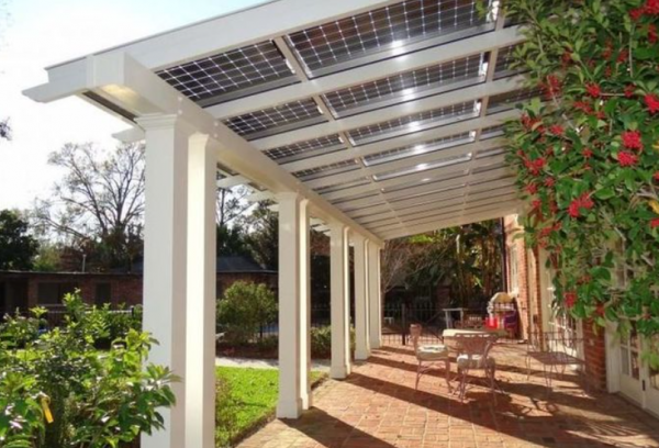 Teras dengan pergola