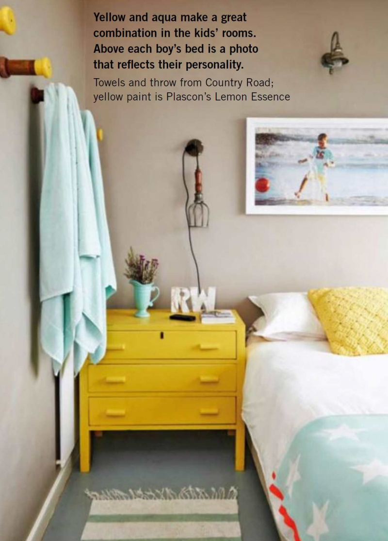 Cat dinding kamar anak simple