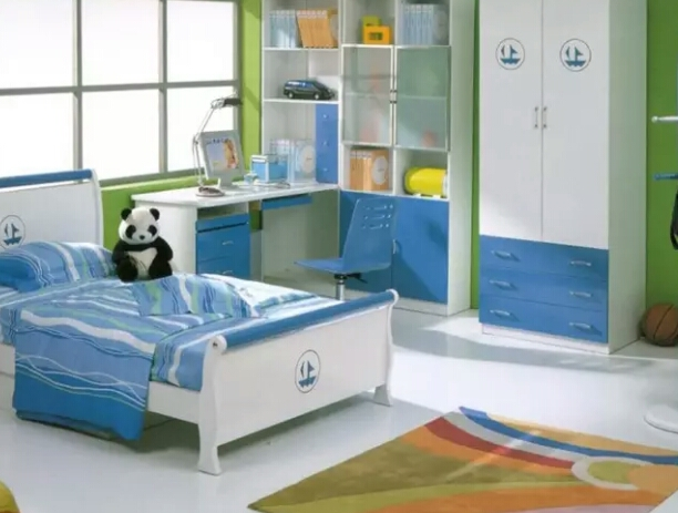 Cat kamar anak Biru, hijau background putih mininalis