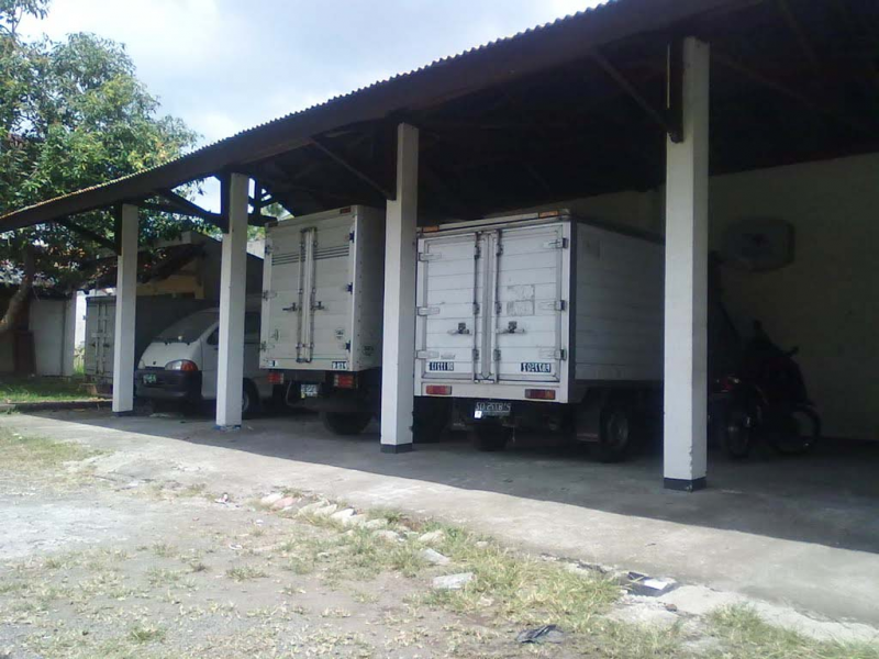 Garasi Panjang Model Garasi Bis