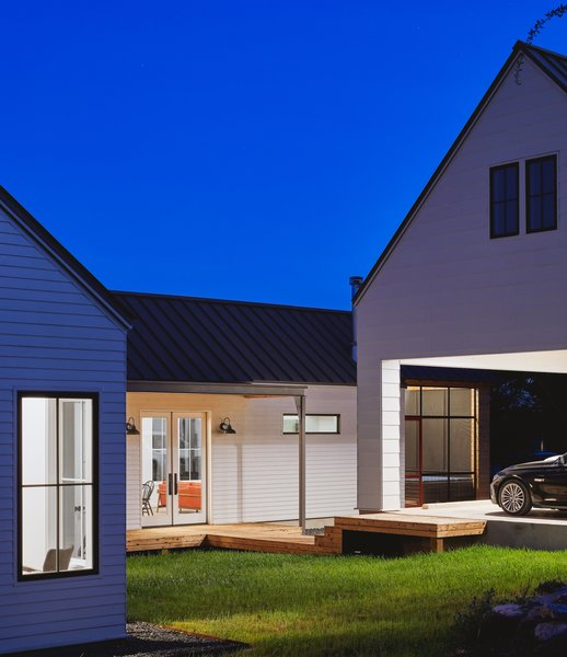 Letakkan garasi mobil di Teras