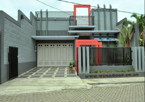 Double Garasi Luar dalam