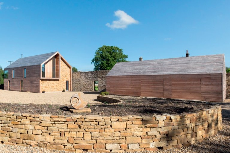 Desain Garasi Afrikan modern