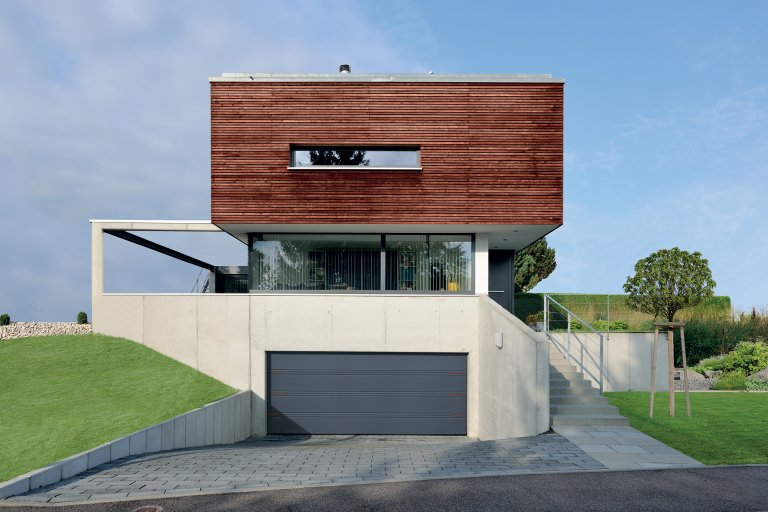 Model Gatasi Futuristik House