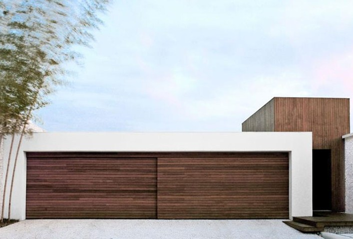 Garasi Pintu Kayu Horizontal