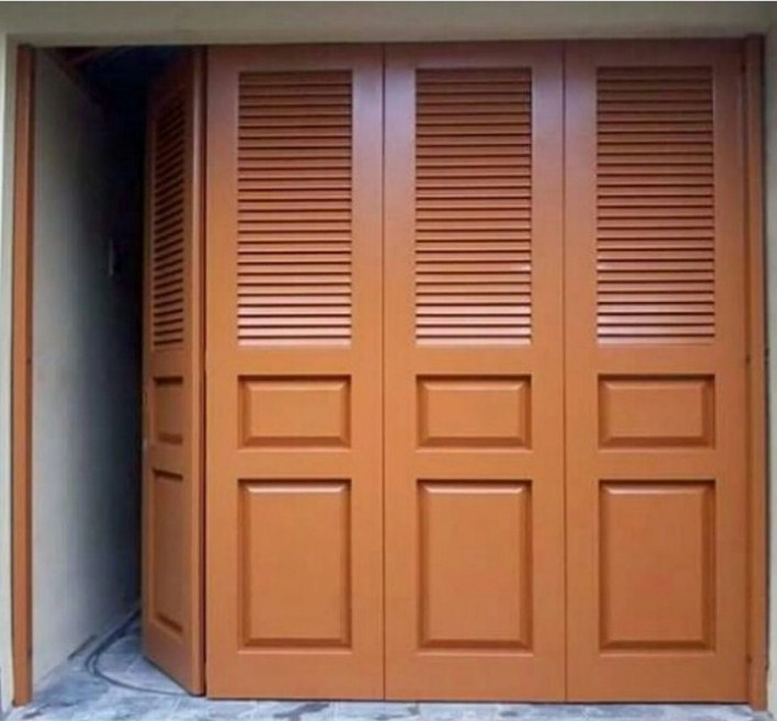 Model pintu garasi kayu jati minimalis