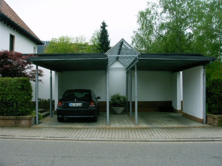 Desain Garasi Minimalis Garasi di sisi lain rumah