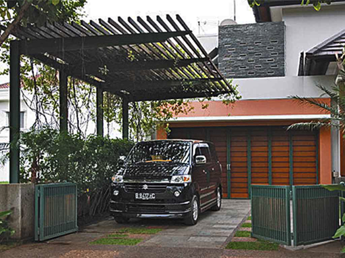 Gambar Garasi Mobil Depan Rumah Atap Unik