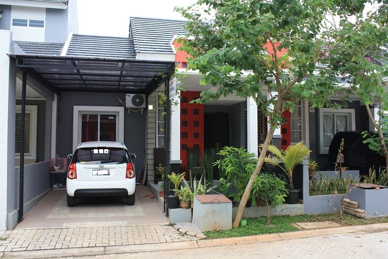 Desain rumah ada garasi mobil
