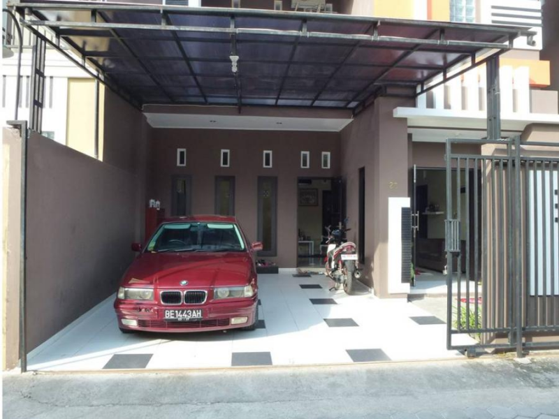 Garasi mobil minimalis Membuat luas halaman