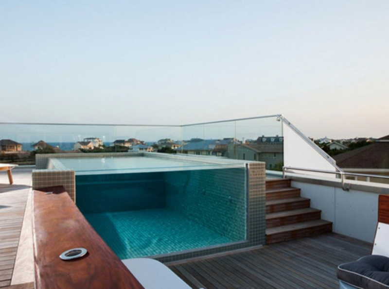 Desain Rumah 3 Lantai dengan Rooftop Kolam Renang