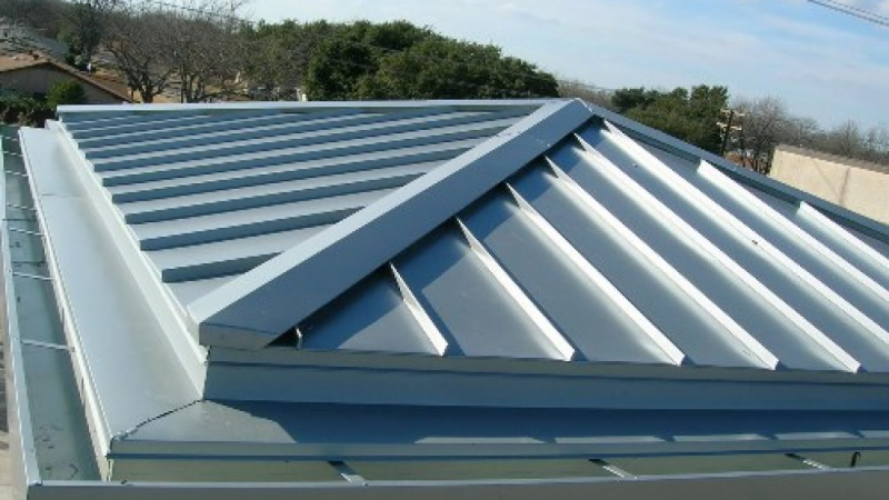 Material seng yang penuh corak