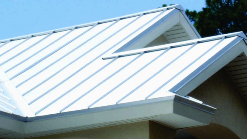 Warna putih pada atap seng