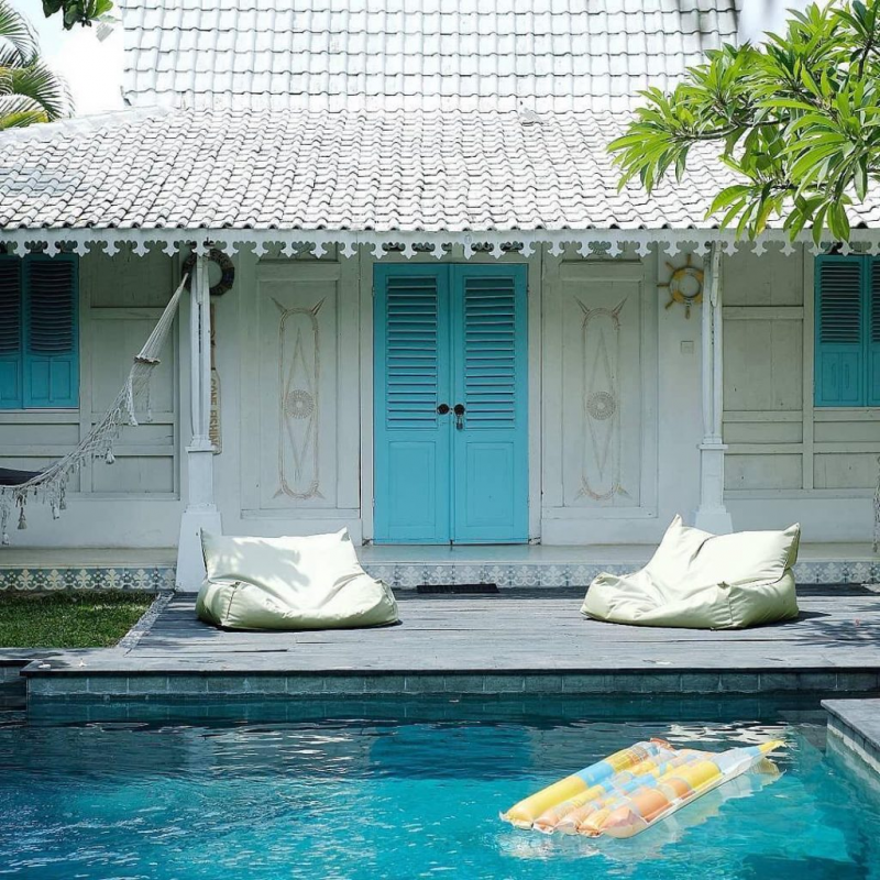 Desain Rumah Joglo Atap Putih